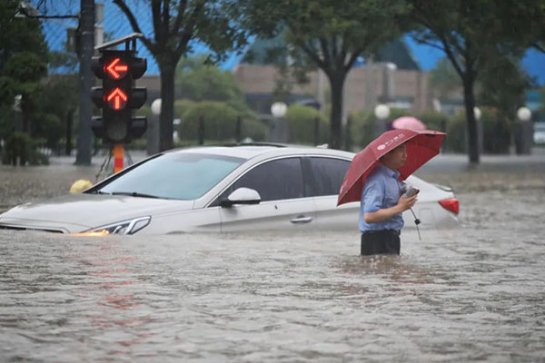 鄭州特大暴雨千年一遇圖片1 鄭州特大暴雨千年一遇圖片1