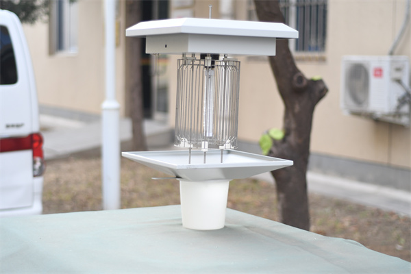 蟲情監(jiān)測設備圖片3 蟲情監(jiān)測設備圖片3