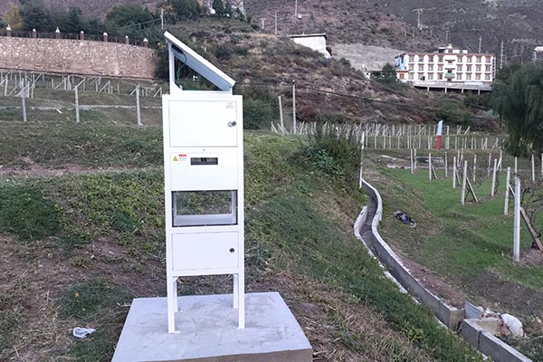 美國白蛾性誘監測設備圖片2