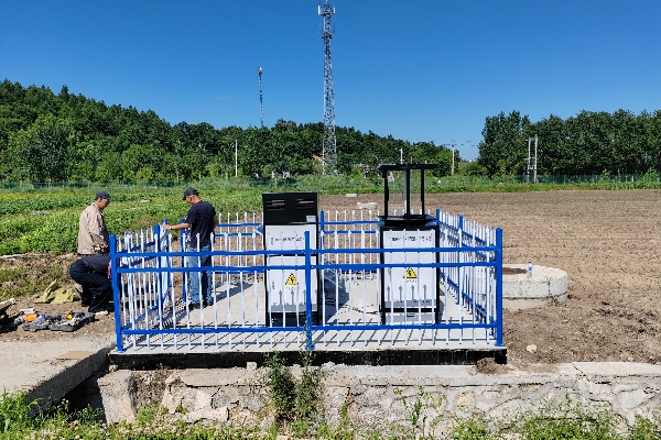 智慧蟲情監測系統現場安裝圖片2 智慧蟲情監測系統現場安裝圖片2